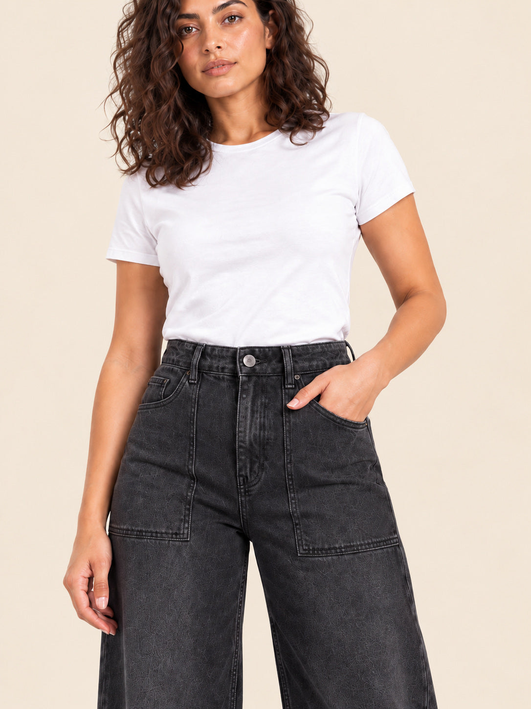 Patch-Pocket Wide-Leg Jeans — Washed Black